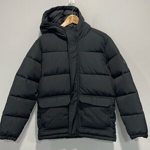 Hollister ultimate puffer collection coat size small men’s black color hooded